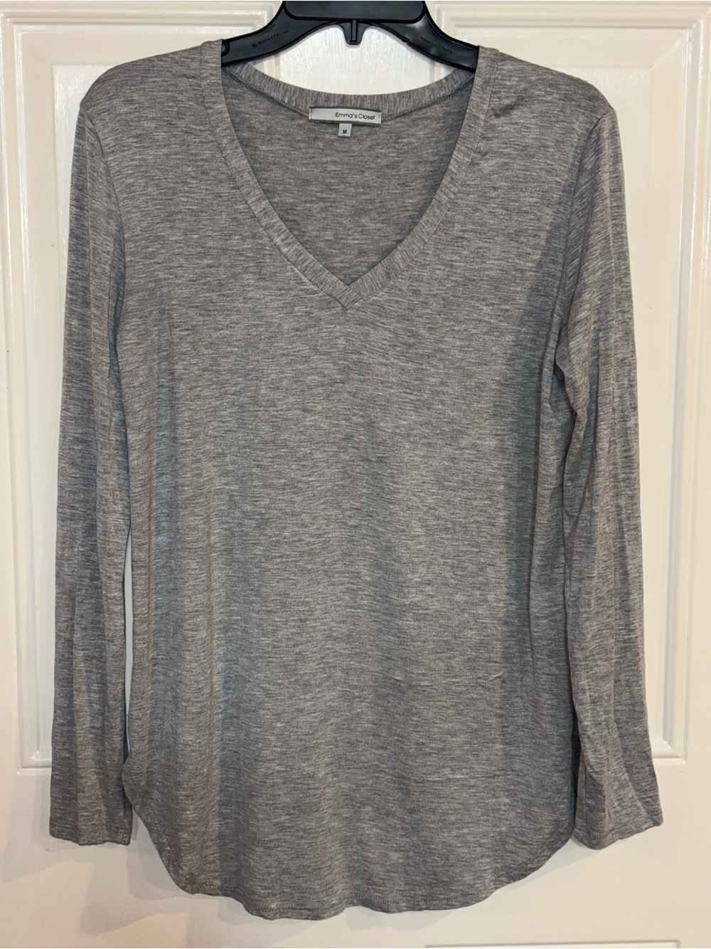 Women's Heather Gray V-Neck Long Sleeve Tee
